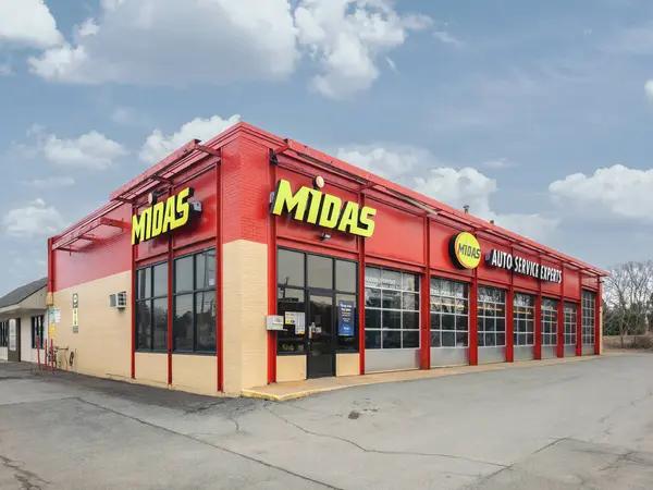 New Braunfels Garage Door Repair Services That Save You Time and Money