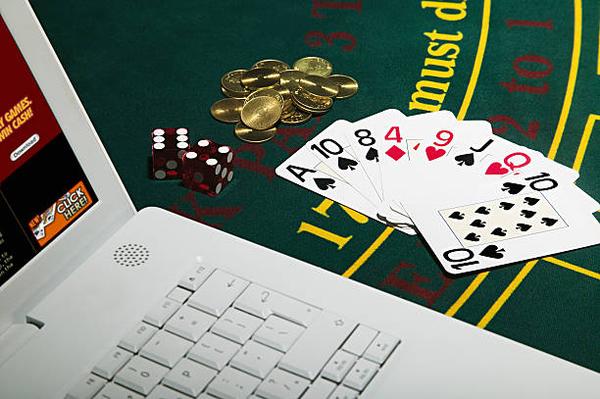 Discover Card-Based Table Games at Migliori Casino Non AAMS Platforms