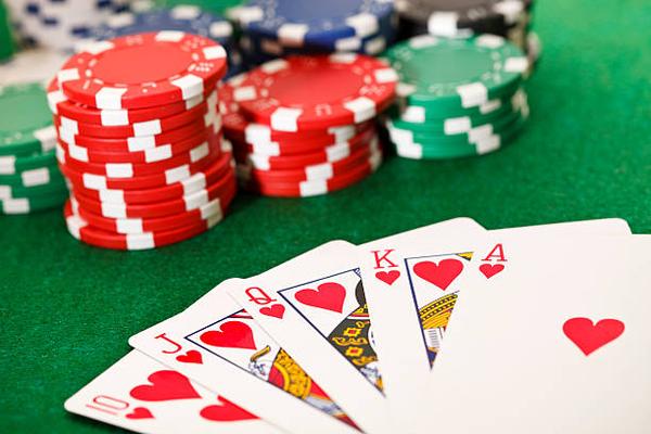 Comparing Blackjack Variants at the best online casino Singapore for Table Fans