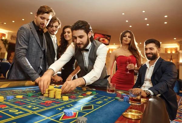 How Players Personalize Their Experience on online casinos Singapore