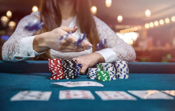 Find Exciting Roulette Challenges and Popular Slot Collections Through คาสิโนออนไลน์